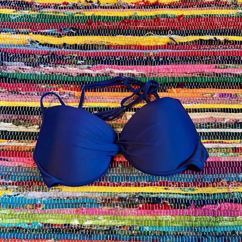 RELLECIGA Navy Bikini Top L